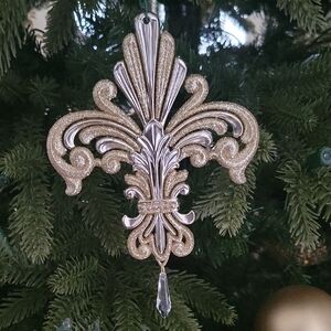 Elegant Fleur de Lis Ornament | Set of 5
